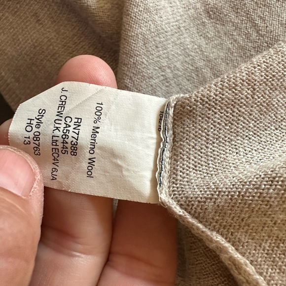 Madewell tan cardigan with black. 100% wool. Size Large - Picture 5 of 7